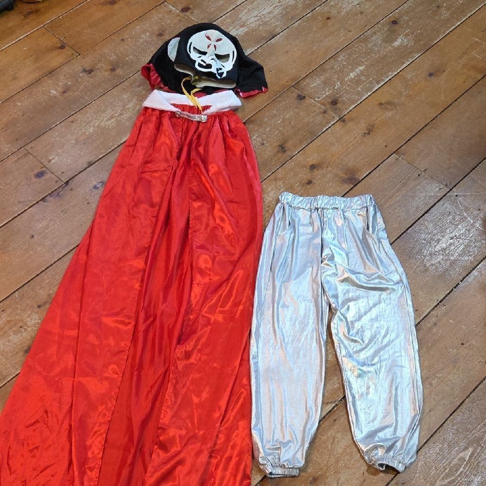 La Parka Lucha Libre Wrestling cape, Pants, Mask Youth L/XL‎ Or Adult Small